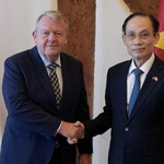 Bộ trưởng Ngoại giao Lê Hoài Trung gặp Bộ trưởng Ngoại giao Đan Mạch Lars Løkke Rasmussen