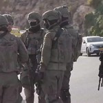 Quân đội Israel đóng cửa toàn bộ khu vực Bờ Tây