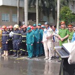Bệnh viện Đa khoa Xuyên Á tổ chức diễn tập PCCC quy mô gần 400 người