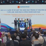 Đẩy mạnh ứng dụng công nghệ trong giáo dục