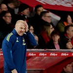 CLB Nottingham Forest và Tottenham Hotspur sa thải thuyền trưởng