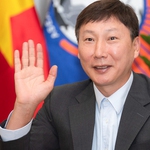 "Thầy" Kim Sang-sik và khát vọng nâng tầm bóng đá Việt Nam