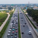 Dự kiến đóng cao tốc hướng ra khỏi Hà Nội và TP. Hồ Chí Minh, dành đường cho dòng xe trở lại thành phố