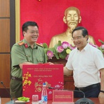 Chủ tịch UBND TP. Hồ Chí Minh Nguyễn Văn Được thăm, chúc Tết các cá nhân, đơn vị nhân dịp Tết Nguyên đán Bính Ngọ năm 2026