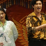 Nghệ sĩ kịch diễn cải lương trong "Gánh hát về khuya"