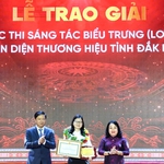 Trao giải nhất thiết kế biểu trưng tỉnh Đắk Lắk cho tác giả người Đà Nẵng