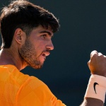 Carlos Alcaraz và Cameron Norrie vào tứ kết Indian Wells