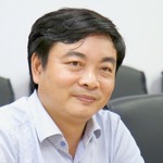 Một trường ở TP. Hồ Chí Minh trả phụ cấp xăng xe cho cán bộ, giảng viên để đi dạy