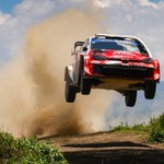 Sebastien Ogier tăng tốc ở chặng 3 WRC Safari Rally Kenya