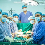 Lần đầu tại Việt Nam: Người được nhận gan lại hiến gan cho người bệnh khác