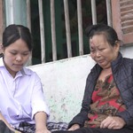 Mái ấm gia đình Việt: Không có cha, cô bé sống trong nỗi lo bơ vơ khi mẹ bệnh