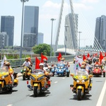 100 "chiến mã" mô-tô khuấy động phố phường, sẵn sàng cho hành trình xuyên Việt 2026