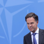 NATO: Hàng chục quốc gia đang phối hợp mở lại eo biển Hormuz