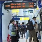 Biến động giá nhiên liệu: Người dân TP. Hồ Chí Minh ưu tiên sử dụng phương tiện công cộng