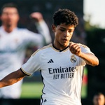 Con trai Ronaldo tập luyện cùng U16 Real Madrid