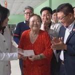 Các nhà hảo tâm Hàn Quốc thăm Mái ấm Thiện Duyên tại Củ Chi, TP. Hồ Chí Minh