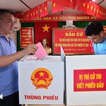 Bầu cử sớm tại khu vực cụm Ba Kè ngoài khơi vùng biển Việt Nam