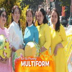 Phố đi bộ Nguyễn Huệ: "Nhuộm thắm" sắc áo dài trong ngày 8/3