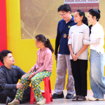 Mái ấm gia đình Việt: Xót xa cô bé sống trọ một mình từ nhỏ