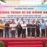 Phường Phú Thạnh vận động hơn 1,3 tỷ đồng qua chương trình đi bộ vì người nghèo