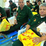 Chăm lo đời sống người có công nhân Kỷ niệm 51 năm ngày Giải phóng miền Nam, thống nhất đất nước