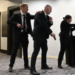 CNN thông báo tình hình Tổng thống Mỹ Donald Trump sau vụ nổ súng ở Washington, D.C