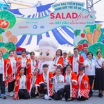 "Salad First" lan tỏa thói quen ăn rau trong sinh viên