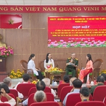 Phường Cầu Kiệu trao Huy hiệu Đảng và biểu dương các điển hình học tập, làm theo Bác