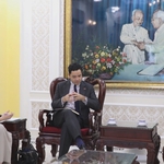 TP. Hồ Chí Minh thúc đẩy giao lưu nhân dân và hợp tác với Pháp