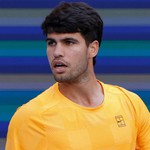 Carlos Alcaraz rút lui khỏi Wimbledon vì chấn thương cổ tay