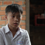 "Mái ấm gia đình Việt" nghẹn ngào trước cậu bé chưa từng biết mặt cha