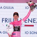 Jonas Vingegaard giành Áo Hồng Giro d’Italia