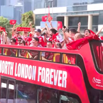 Fan Việt vỡ òa khi Arsenal vô địch Ngoại hạng Anh sau 22 năm