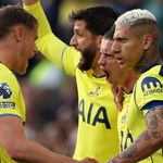 Thắng bất ngờ, Tottenham thoát khỏi nhóm rớt hạng