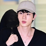 BTS trở về Hàn Quốc sau chuyến lưu diễn Bắc Mỹ