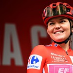 Áo Đỏ La Vuelta Femenina đổi chủ sau chặng 2