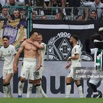 Vòng 32 Bundesliga: Thắng Dortmund, Gladbach chính thức trụ hạng