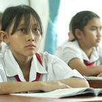 Mái ấm gia đình Việt: Cha mẹ ly hôn, Bích Phương lặng lẽ trưởng thành, chưa từng oán trách