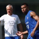 Mbappe cùng tuyển Pháp chuẩn bị gặp Senegal