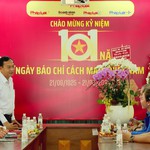 Lãnh đạo TP. Hồ Chí Minh thăm, chúc mừng Báo Pháp Luật Việt Nam nhân ngày Báo Chí Cách mạng Việt Nam