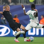 Haaland áp sát Messi và Mbappé, Na Uy chính thức đi tiếp