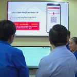 “Mùa hè số” hỗ trợ người dân làm thủ tục trực tuyến