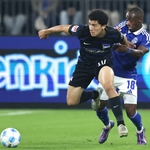 Cầu thủ gốc Việt Ibrahim Maza nuôi giấc mơ World Cup cùng Algeria