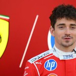 Tay đua F1 Charles Leclerc tiếp tục gắn bó với Ferrari
