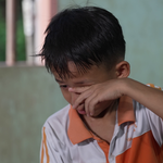 Mái ấm gia đình Việt: Cậu bé sợ mất mẹ sau khi liên tiếp chịu tang cha và anh trai