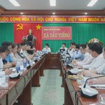 Khảo sát thực tế công tác bảo đảm nhân lực y tế tuyến xã