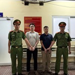 Bắt khẩn cấp 2 tài xế gây náo loạn giao lộ trung tâm TP. Hồ Chí Minh