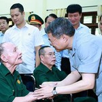 Thủ tướng Lê Minh Hưng: Tiếp nối truyền thống 'uống nước nhớ nguồn', chăm lo tốt hơn cho người có công