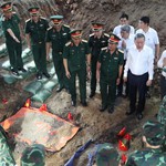 Tổng Bí thư, Chủ tịch nước Tô Lâm thành kính tri ân các Anh hùng liệt sĩ tại Công viên Lê Thị Riêng