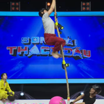 Song tài thách đấu - tập 9: Cân não với thử thách leo dây đoán bài hát